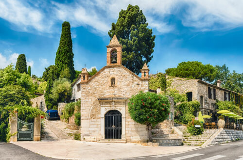 Eglise de l'arrière pays Niçois à St Paul de Vence